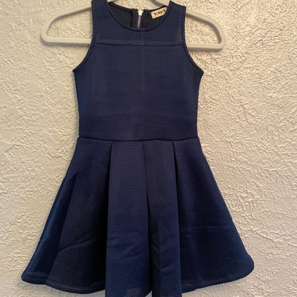 Kidpick baby dress.